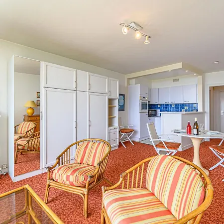 Les Trois Iles-12 By Interhome